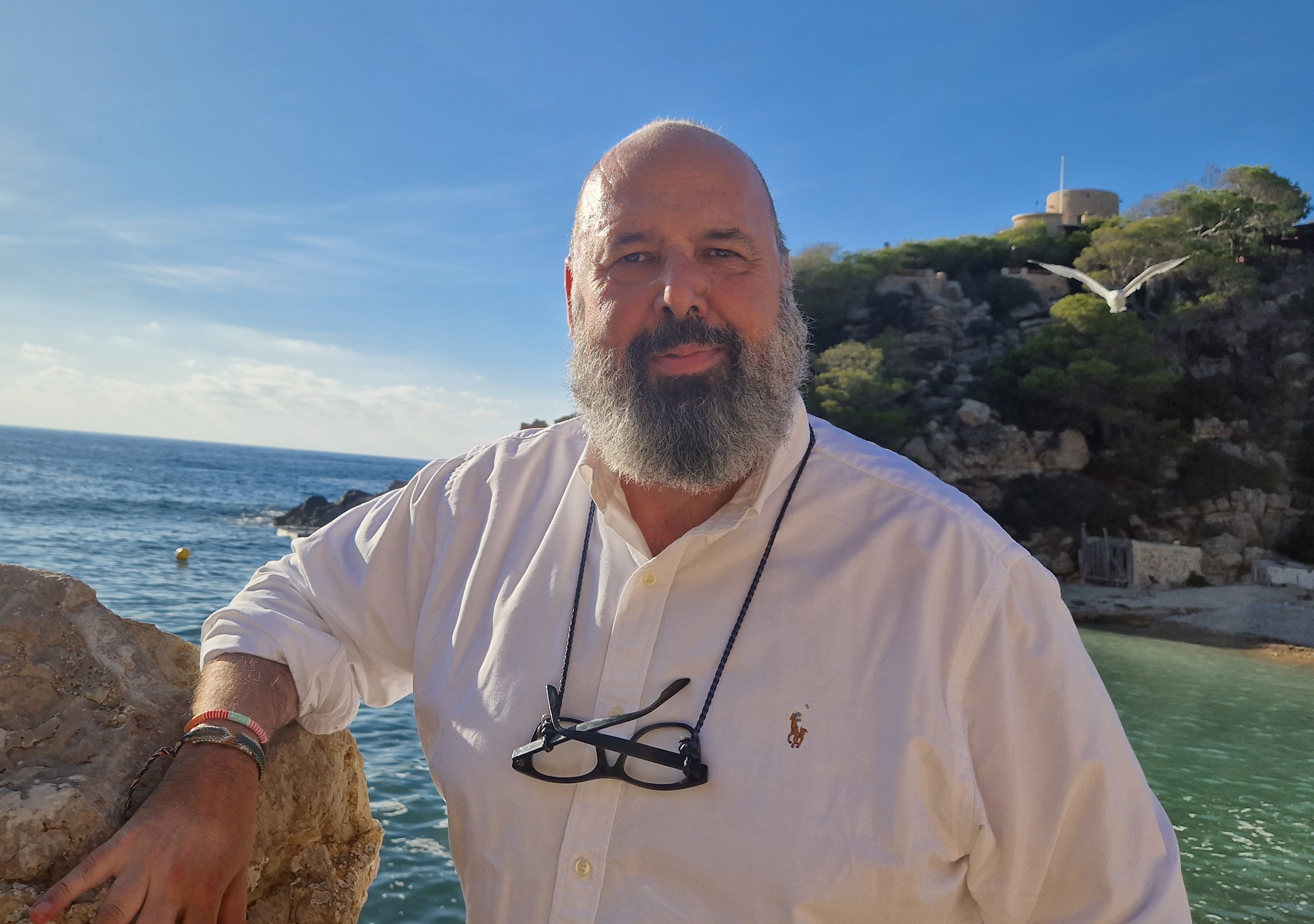 "Los seres humanos no tratamos el mar como un ecosistema lleno de vida, sino como un objeto más de usar y tirar"