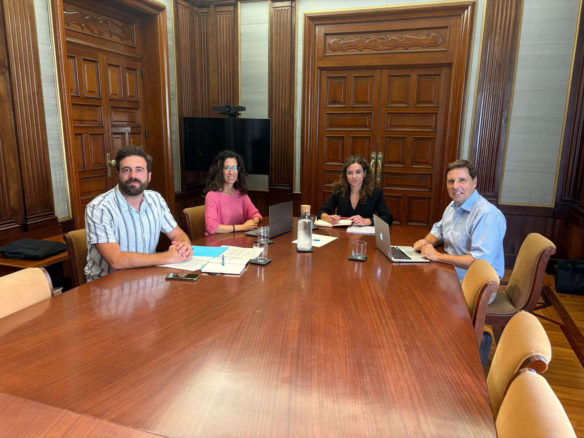 Nos reunimos con la Secretaria de Estado de Turismo